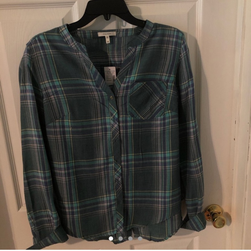 ‼️‼️SOLD‼️‼️Maurices Plaid button down
